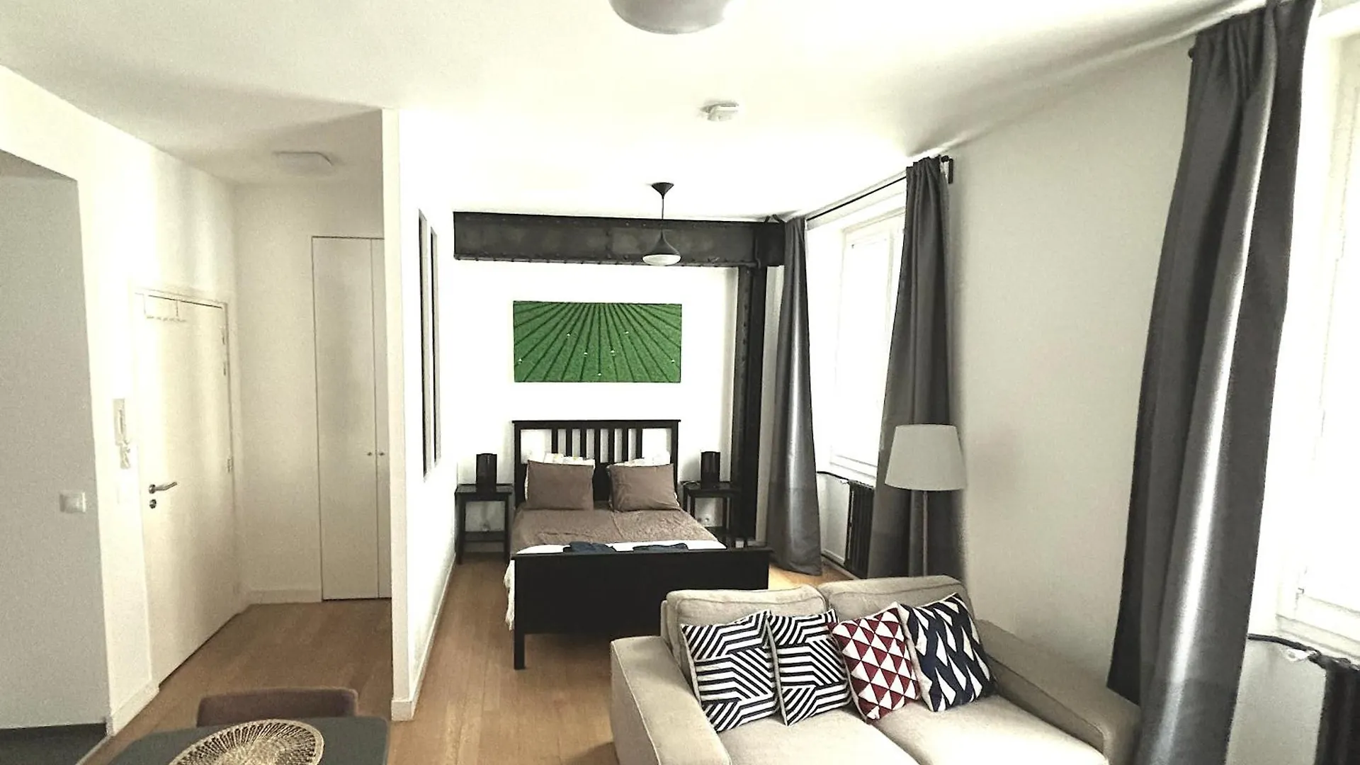 Marais Modern & Spacious Studio Paris